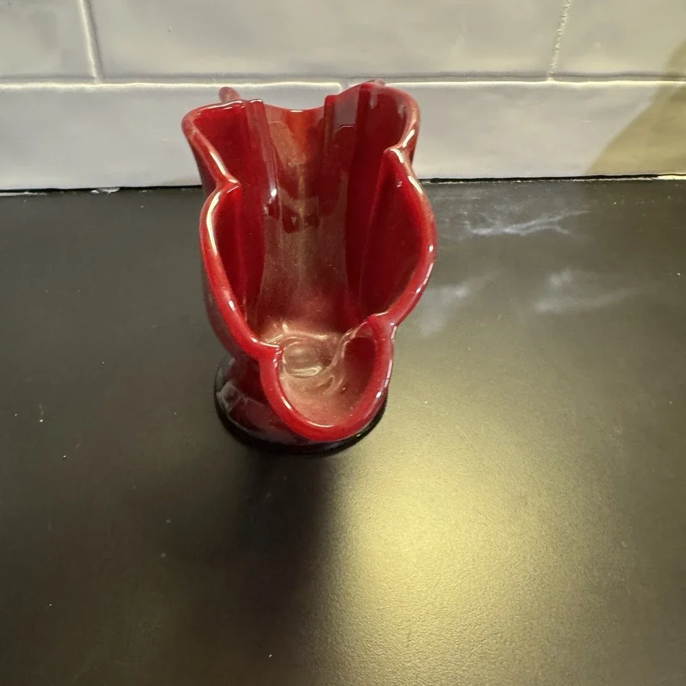 Fenton Vintage Mandarin‎ Red Fan Vase. Unmarked, No Damage